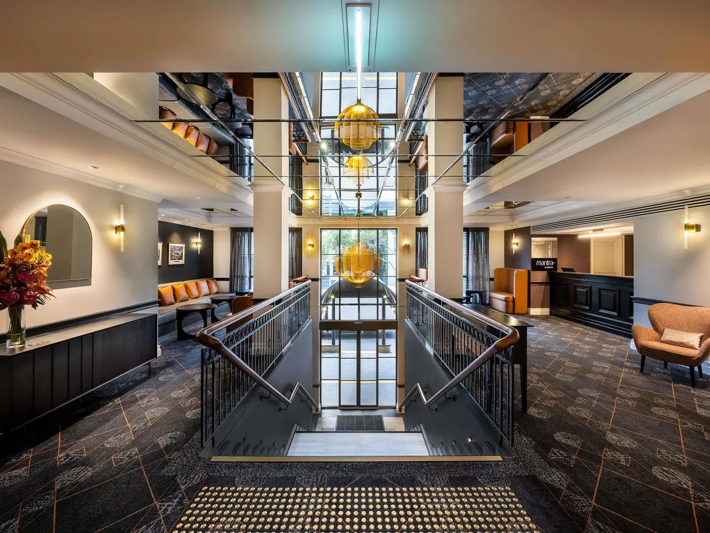 Mantra on Jolimont LOUNGE_LOBBY
