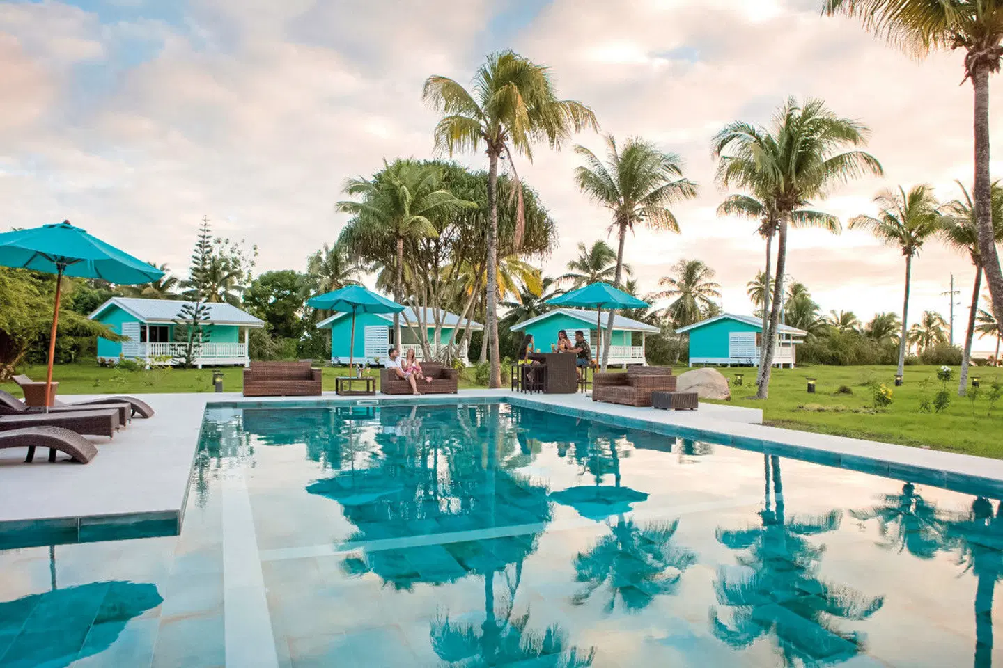 Raiatea Lodge Hotel OUTDOOR_POOL