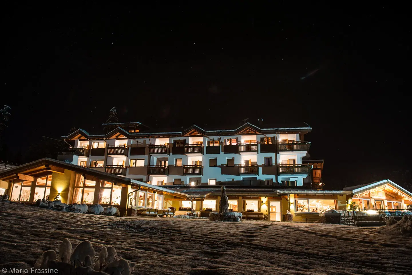 Hotel Pinei EXTERIOR