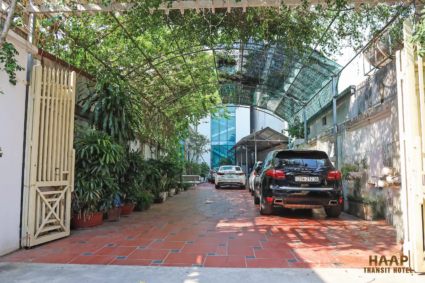 HAAP Transit Hotel Garten