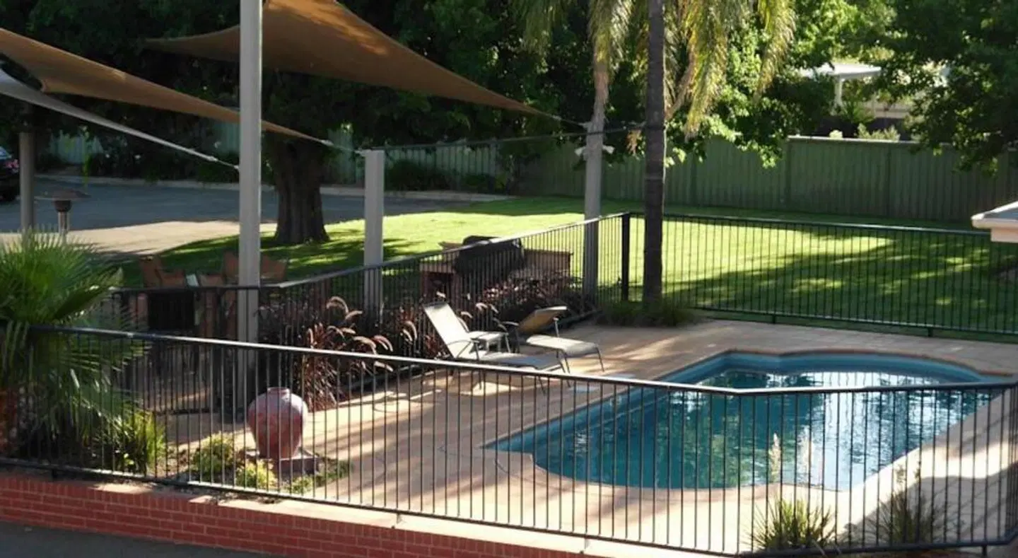 Wagga RSL Club Motel OUTDOOR_POOL