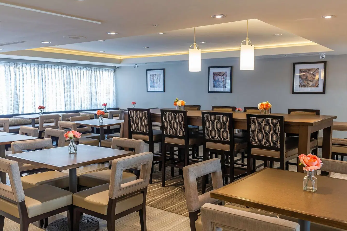 Staybridge Suites Toronto - Vaughan South by IHG Bar