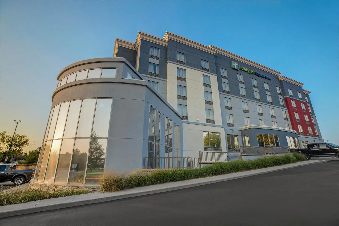 Holiday Inn Express & Suites Woodstock South by IHG EXTERIOR