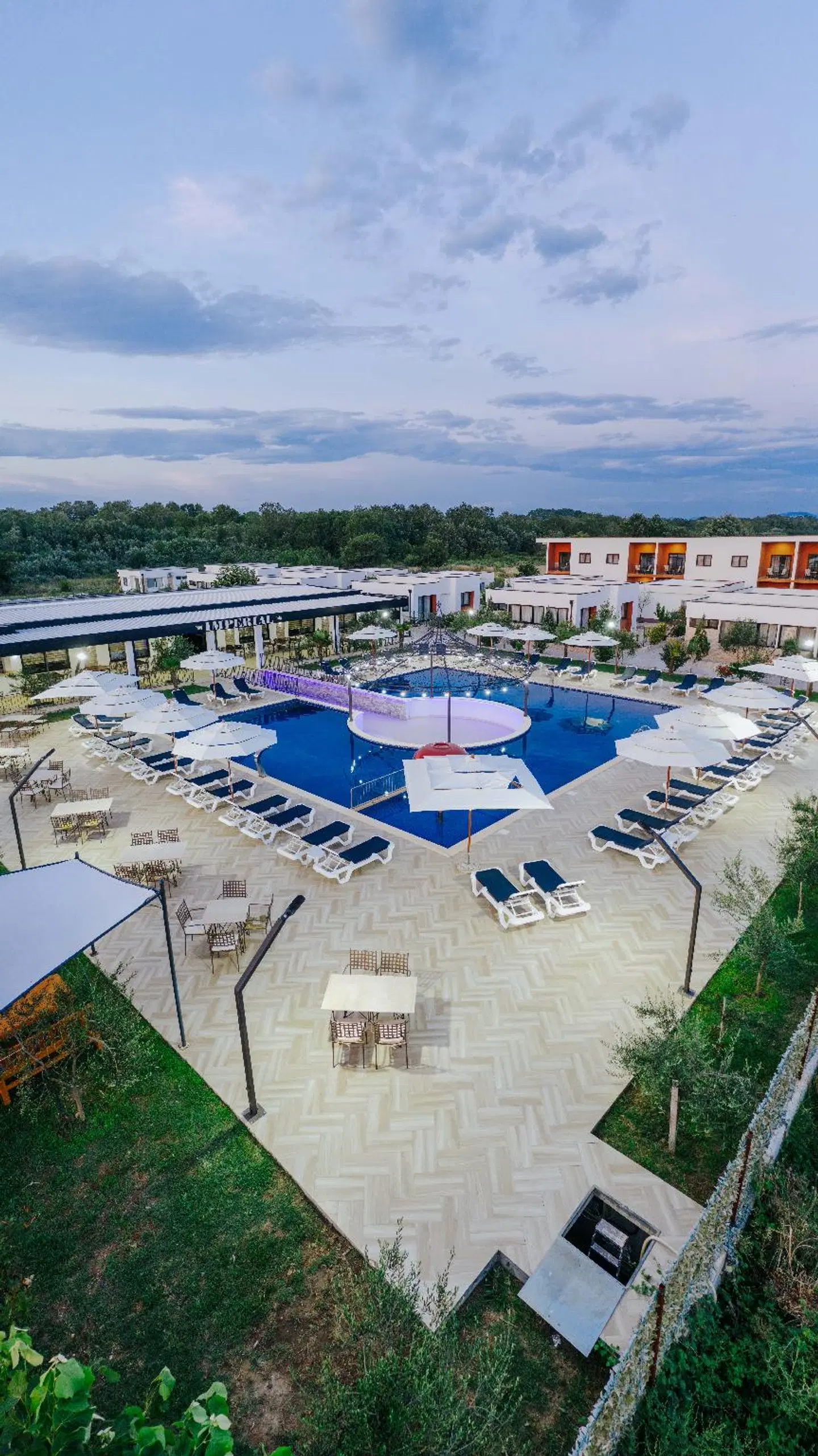 Imperial Resort OUTDOOR_POOL
