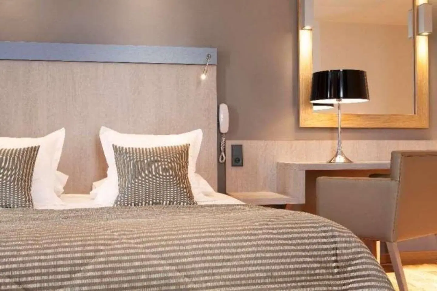 Hôtel Tourisme Avenue ROOM_EXAMPLE
