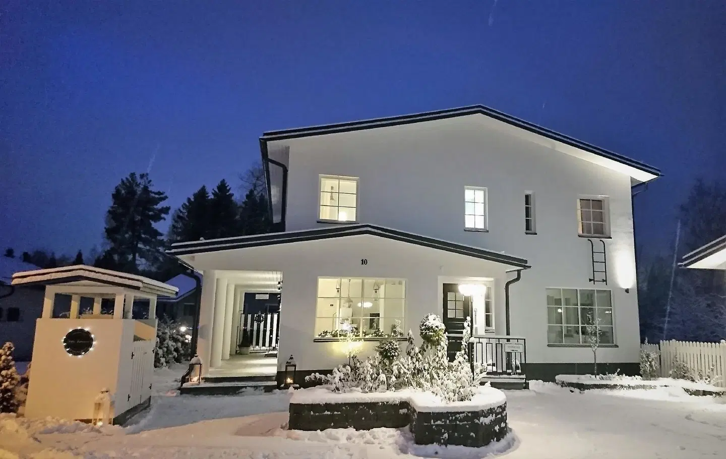 Villa Jokivarsi Bed and Breakfast EXTERIOR