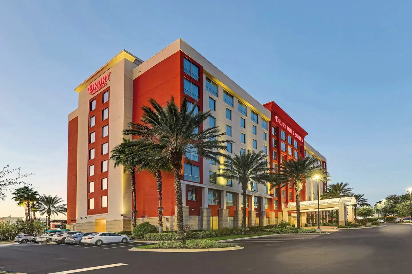 Drury Inn & Suites Orlando EXTERIOR