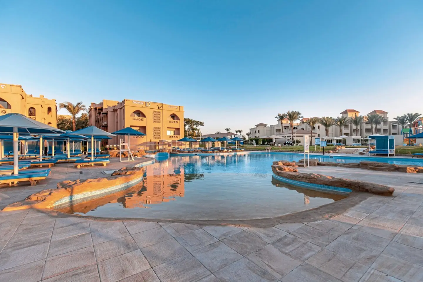 Pickalbatros Aqua Park Resort OUTDOOR_POOL