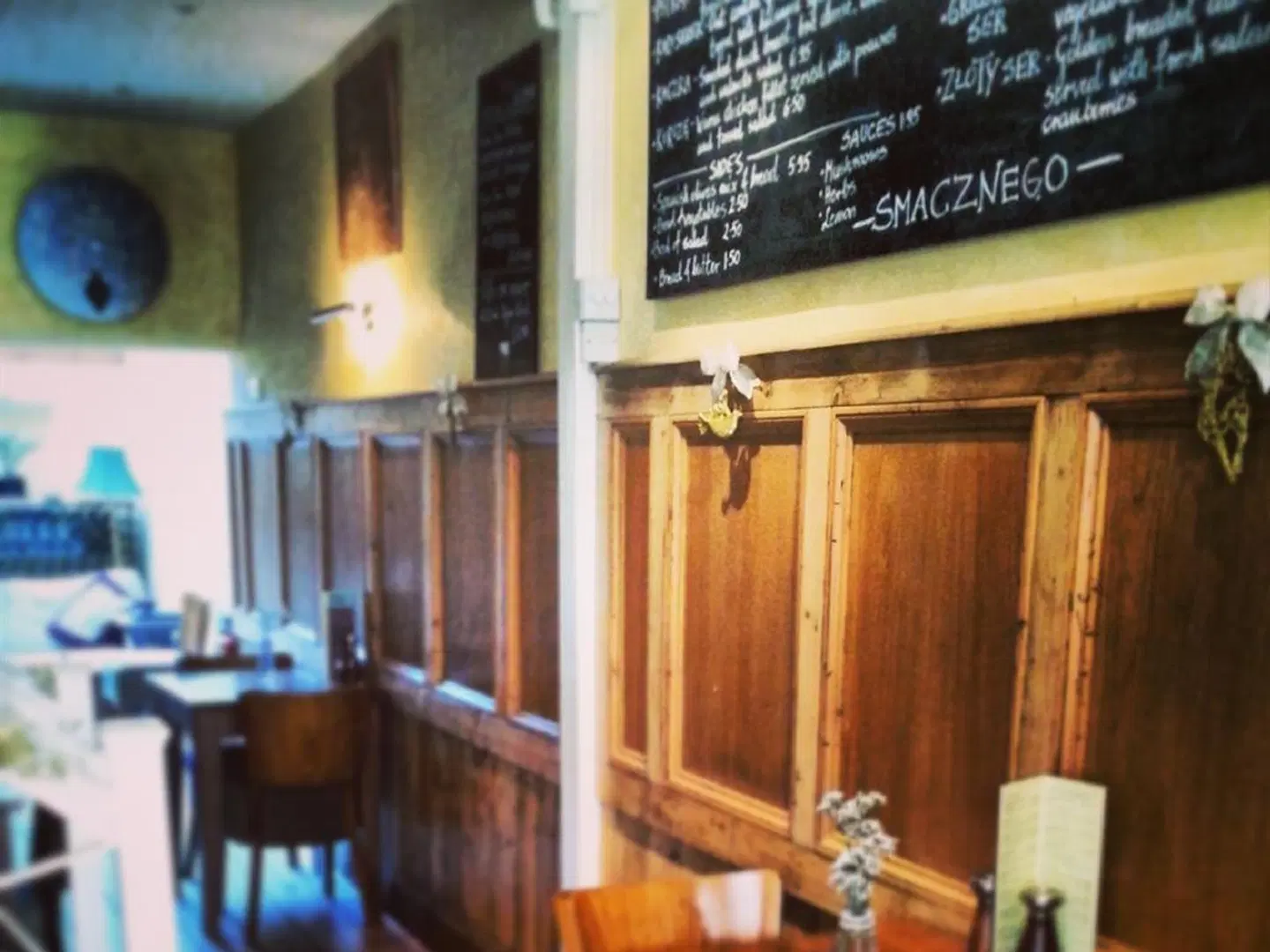 Anzac Street B+Bistro Restaurant