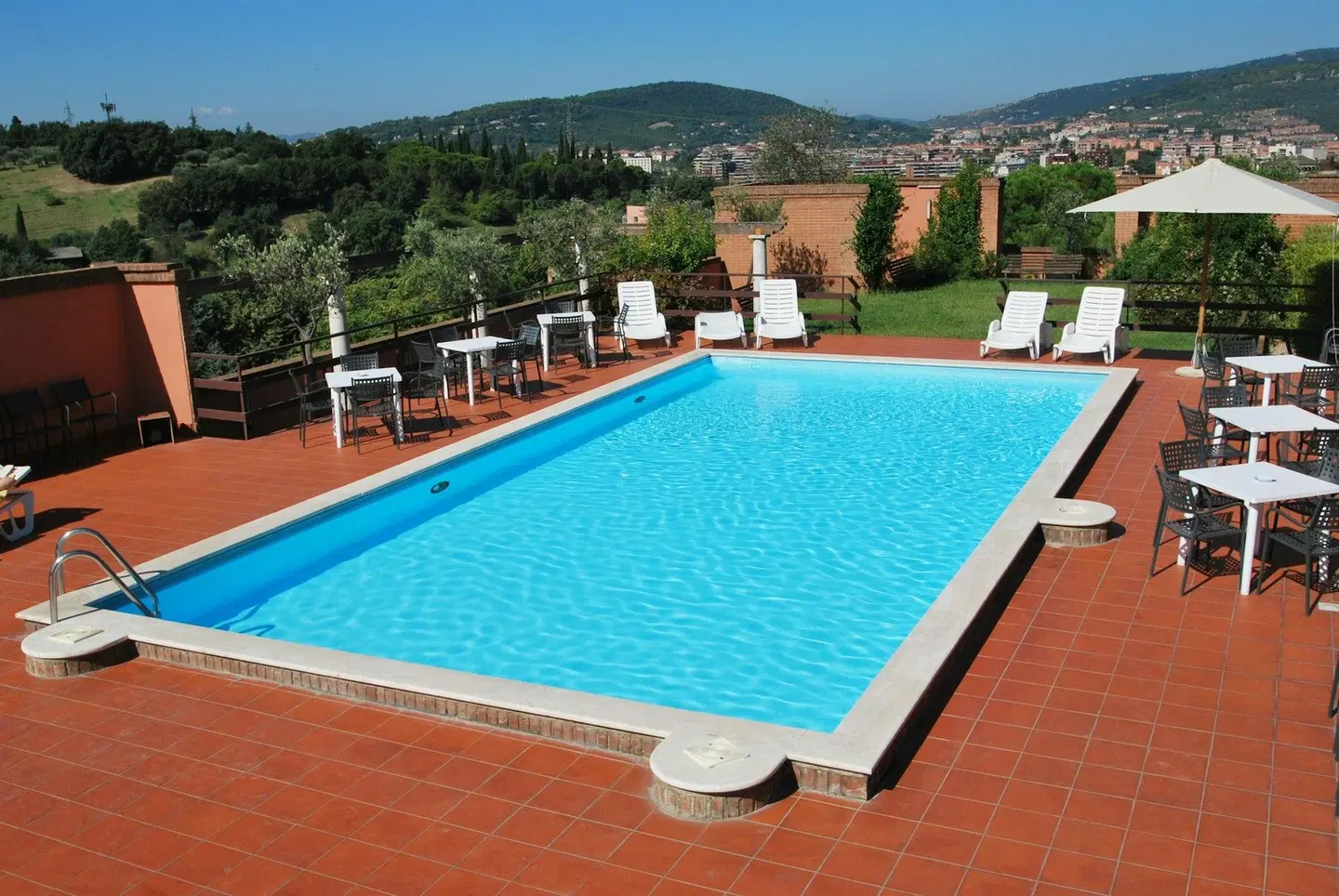 CHOCOHOTEL OUTDOOR_POOL