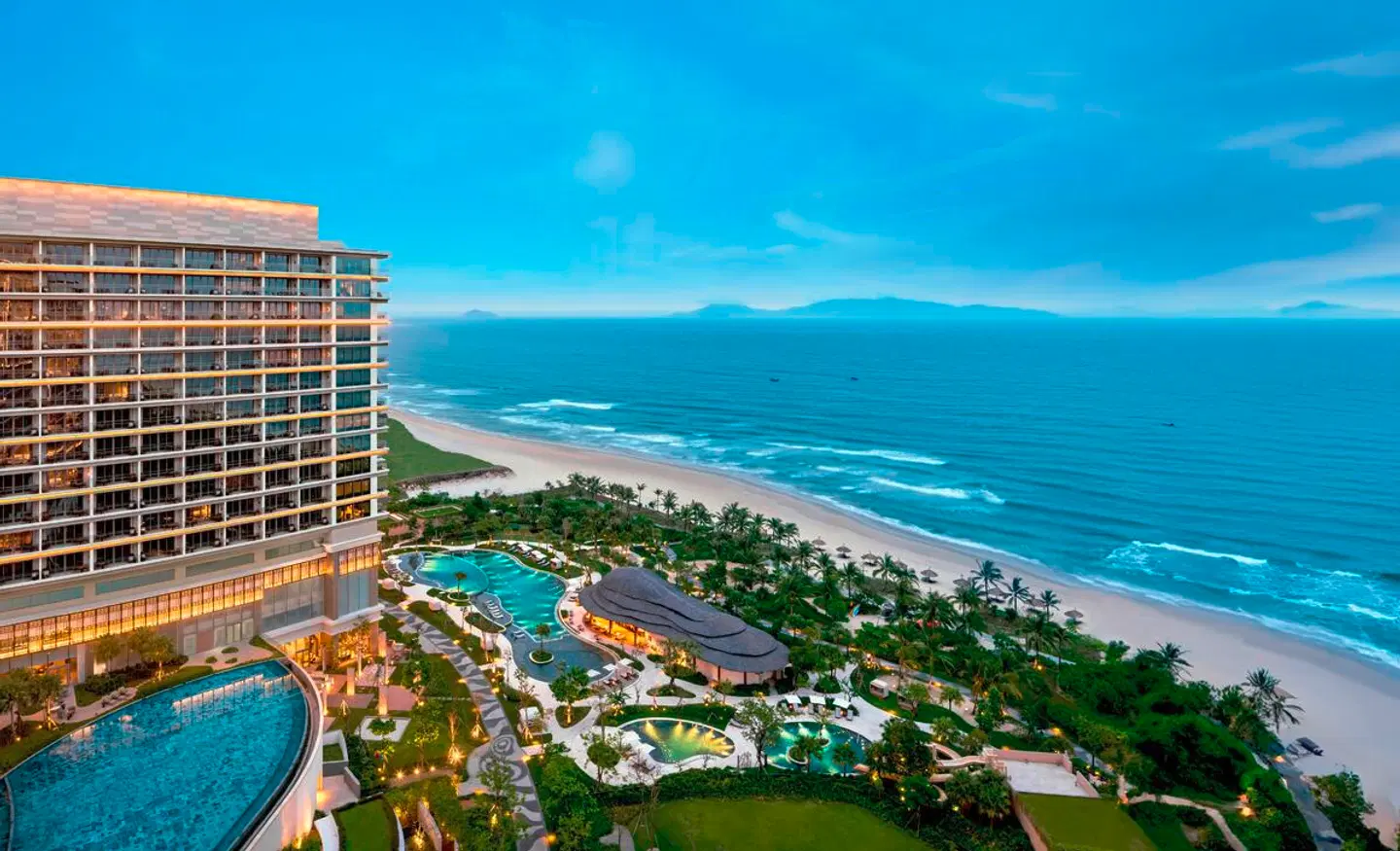 New World Hoiana Beach Resort Strand