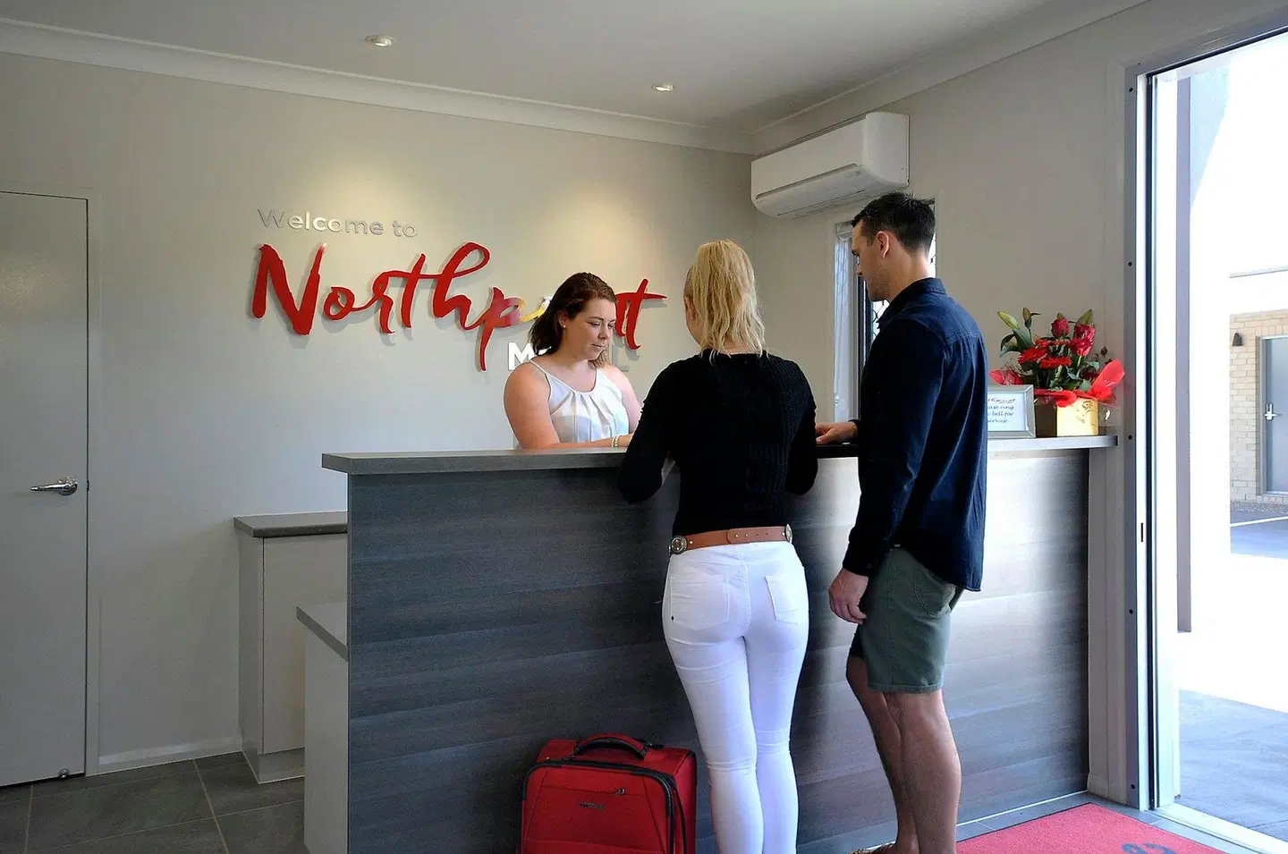 Northpoint Motel Apartments PEOPLE
