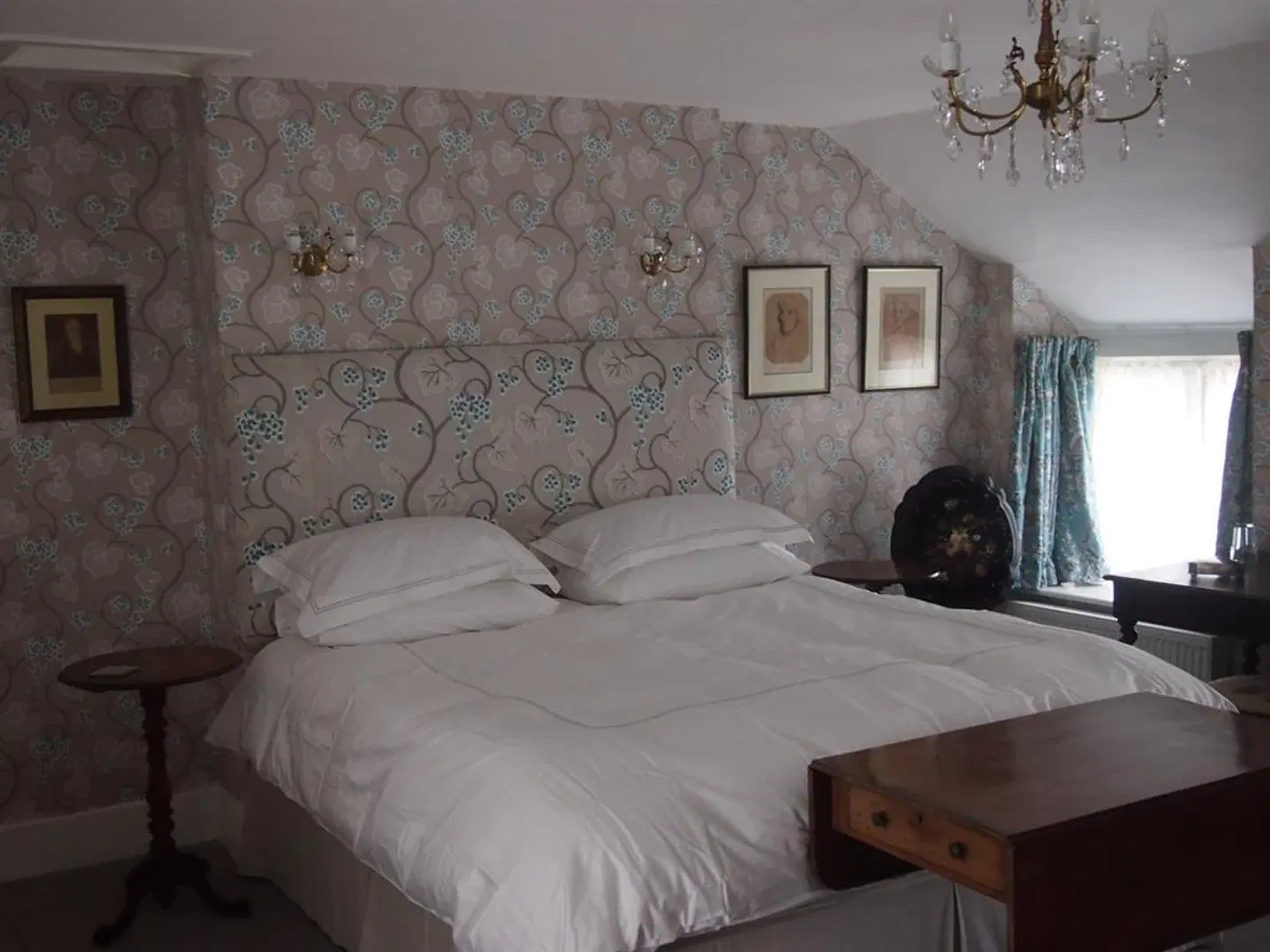 Clare Cottage ROOM_EXAMPLE