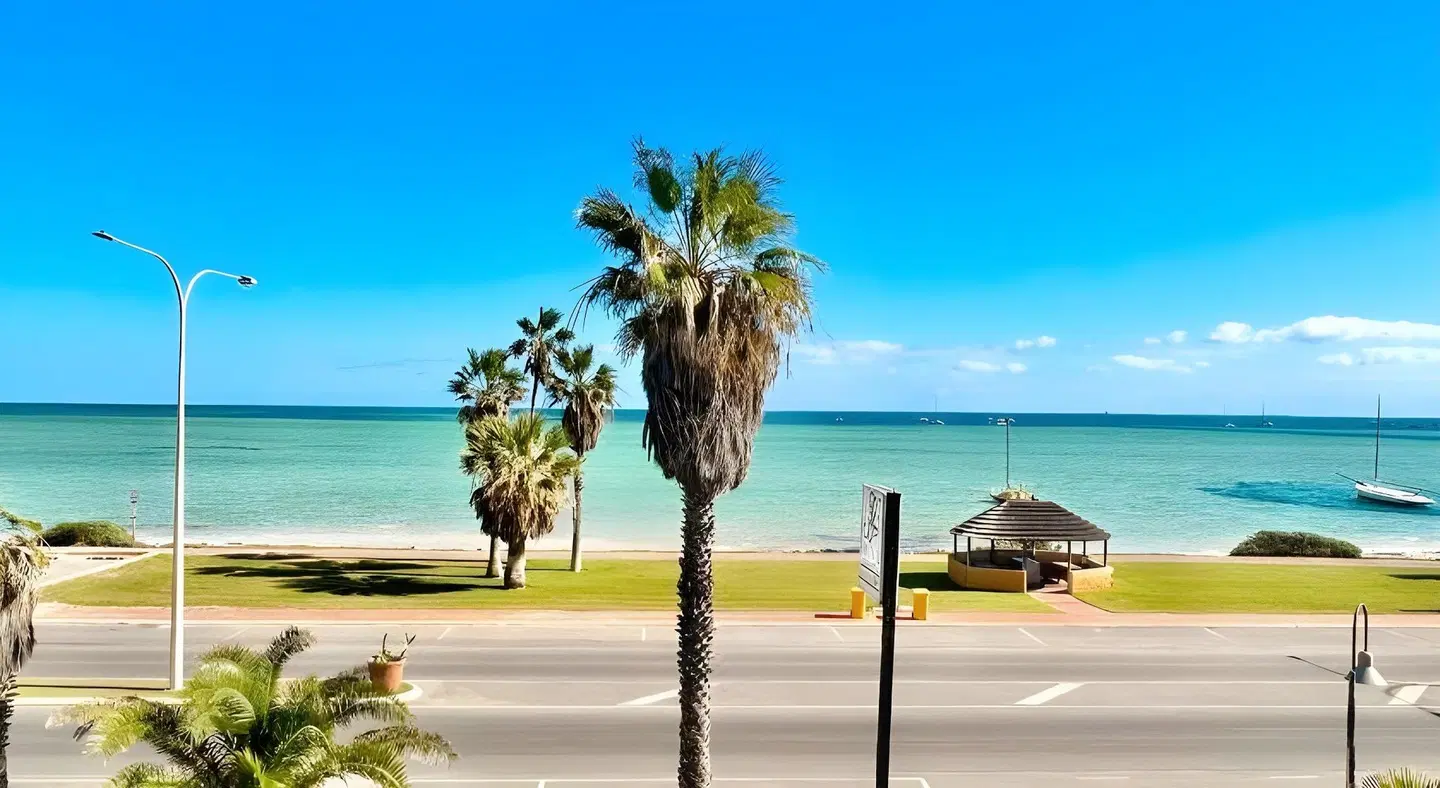 Heritage Resort Shark Bay Strand