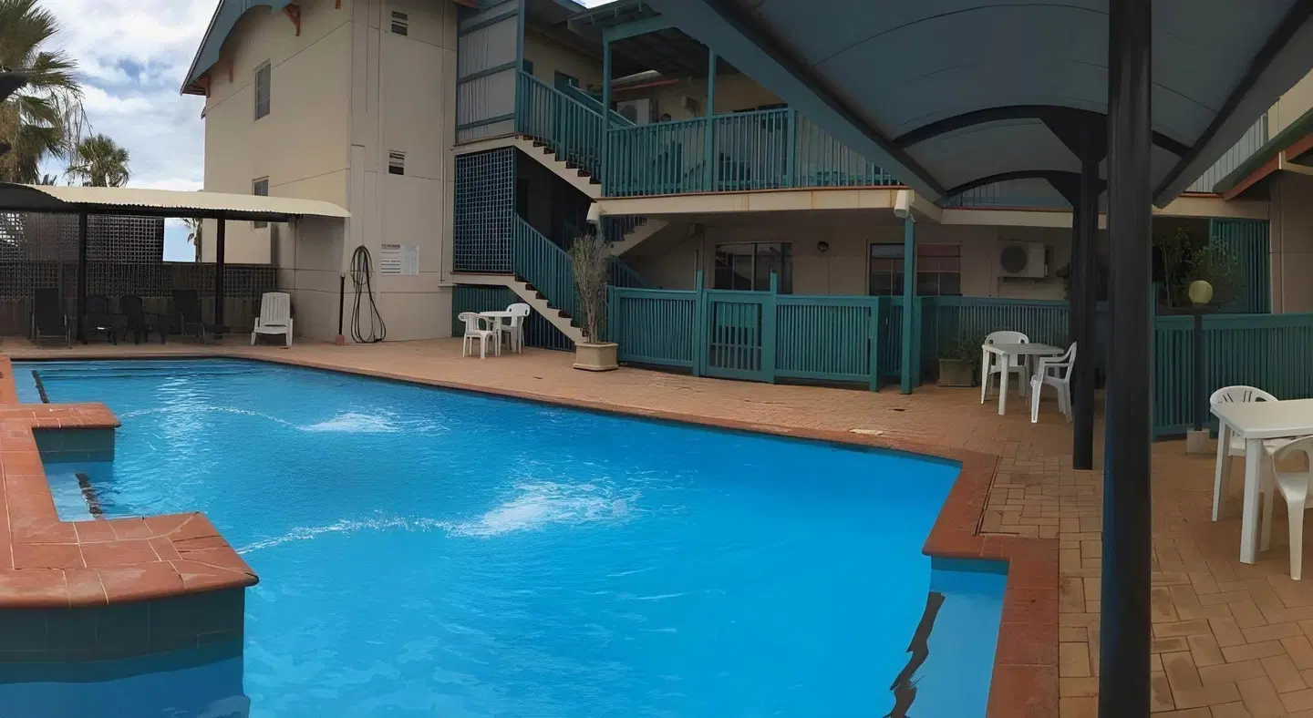 Heritage Resort Shark Bay Hallenbad