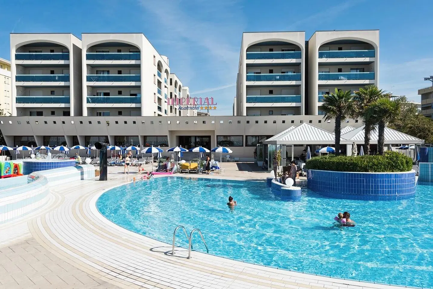 Aparthotel Imperial OUTDOOR_POOL