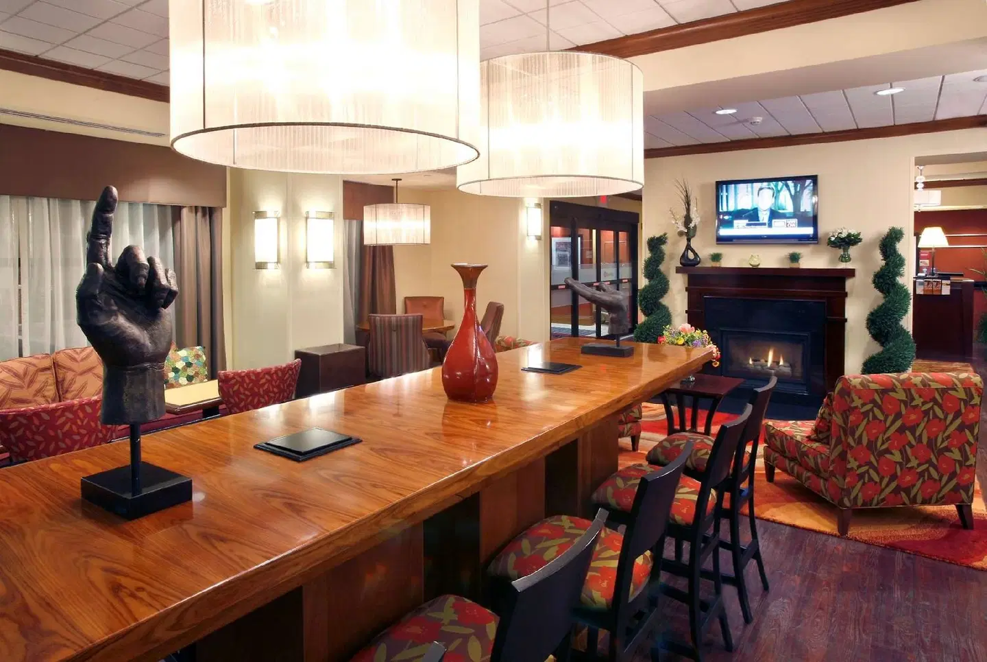 Hampton Inn Springfield South Enfield Bar