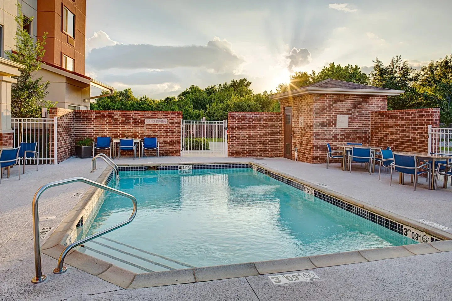 TownePlace Suites by Marriott Fayetteville North/Springdale OUTDOOR_POOL