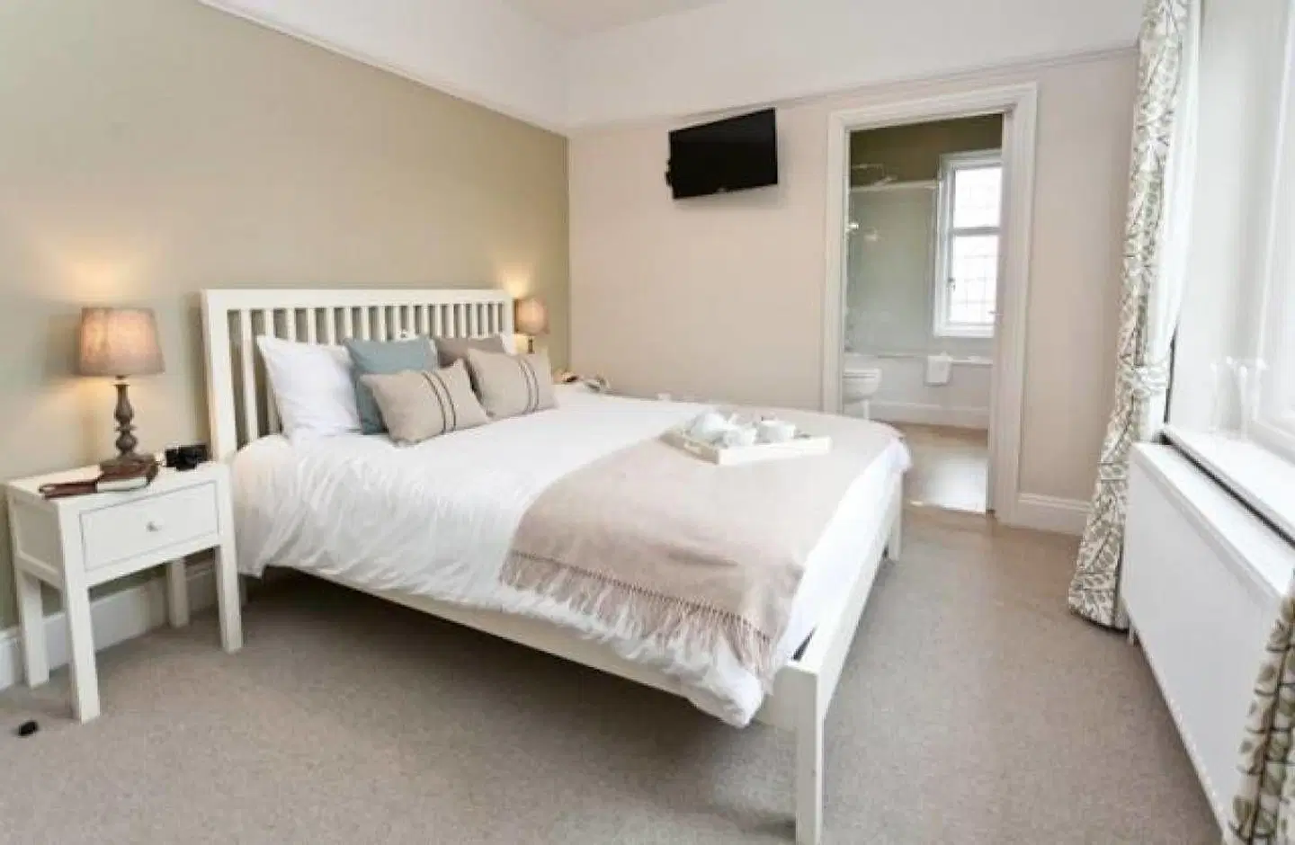 The Bath Arms Hotel ROOM_EXAMPLE
