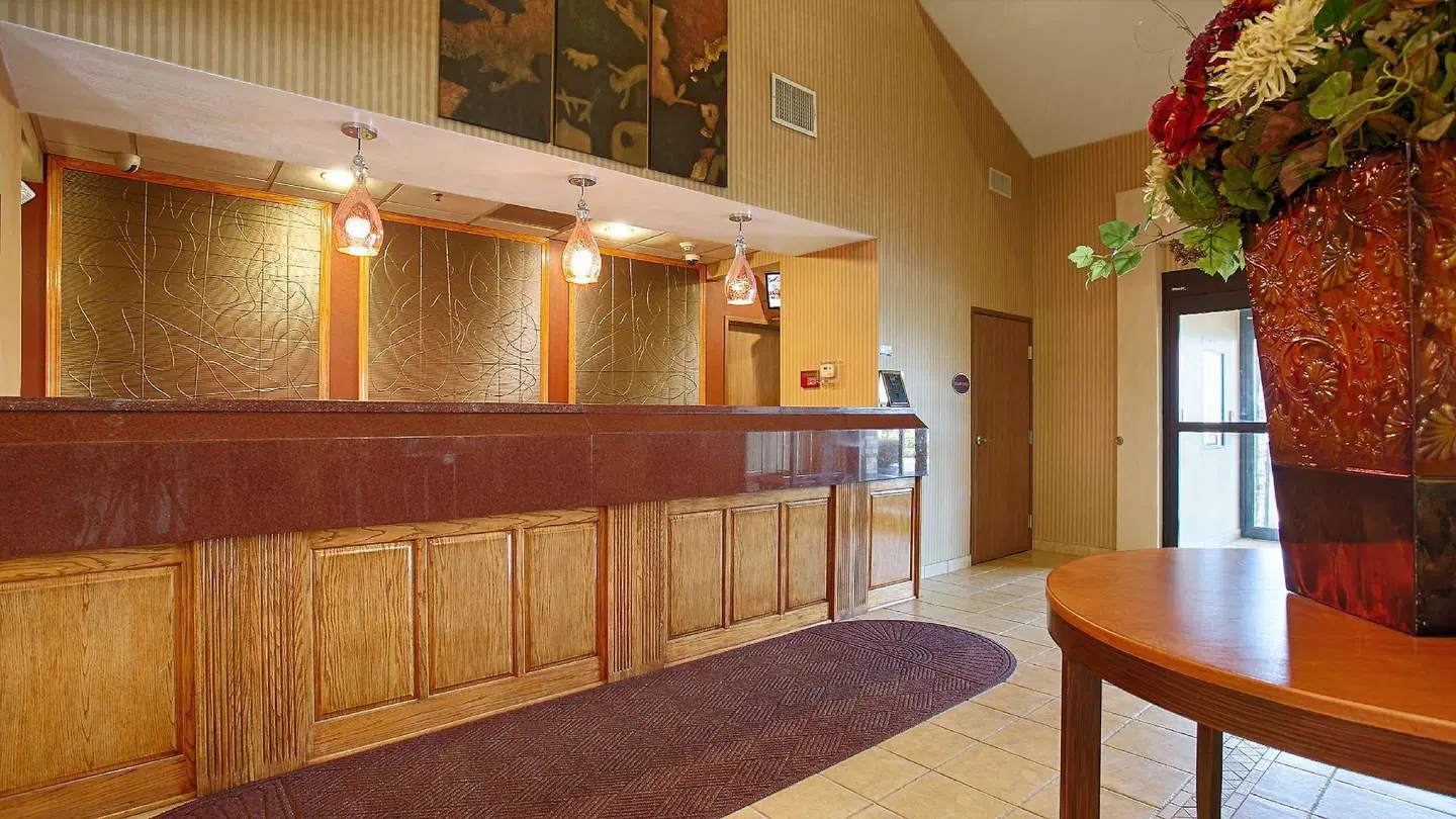 Best Western Plus Woodland Hills Hotel & Suites LOUNGE_LOBBY