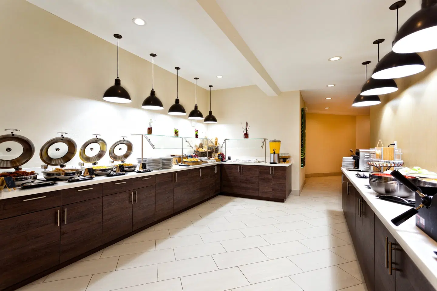 Holiday Inn Miami West - Airport Area by IHG LOUNGE_LOBBY