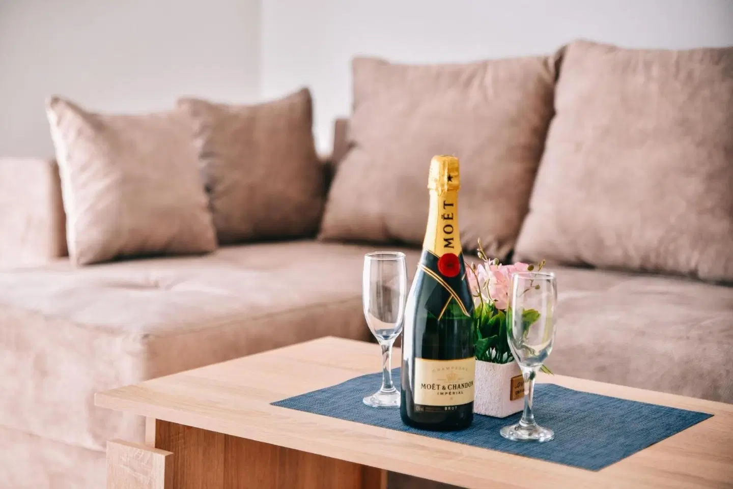 Riva Luxury ROOM_EXAMPLE