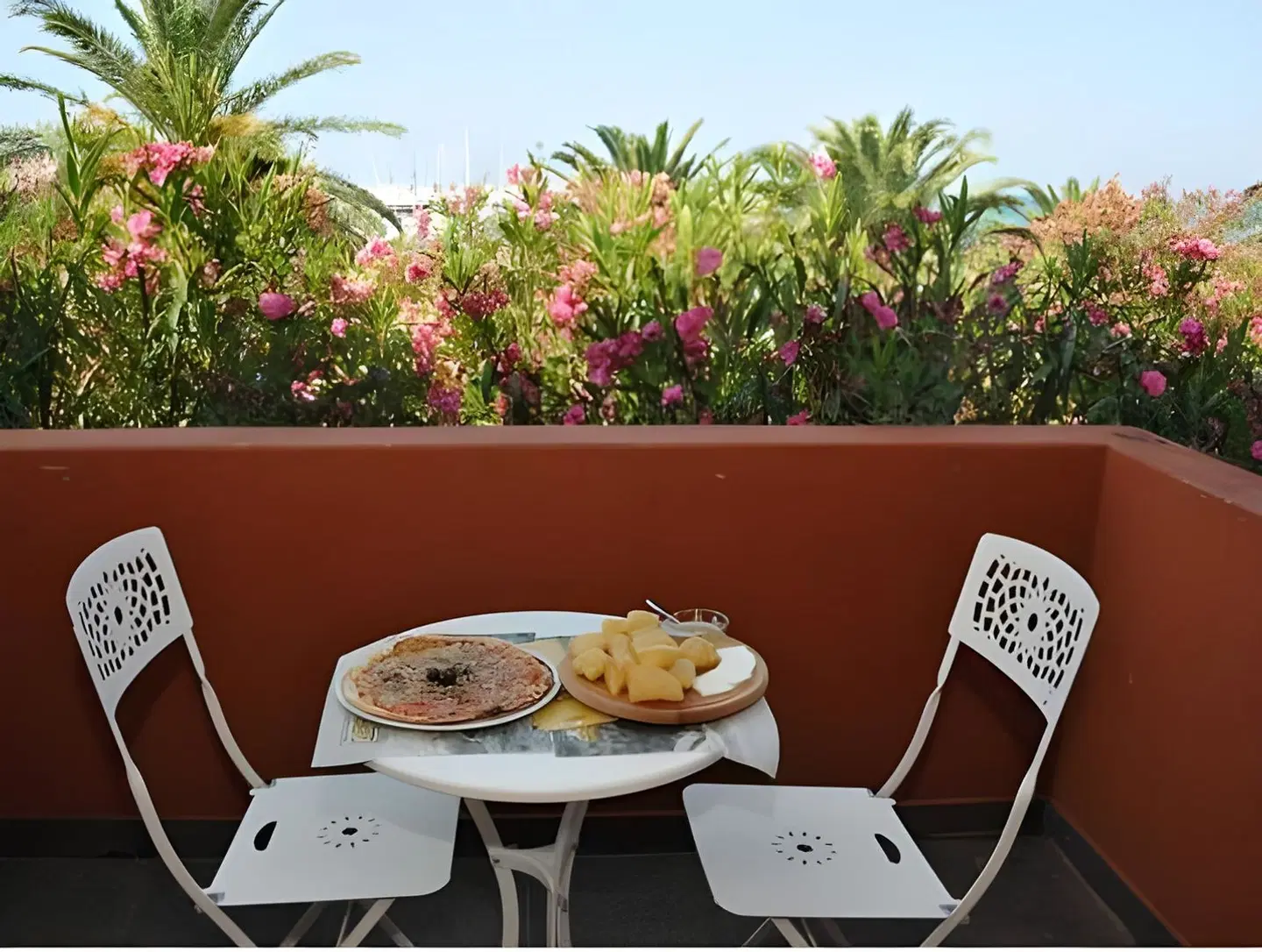 Le Petit Chateau Terrasse