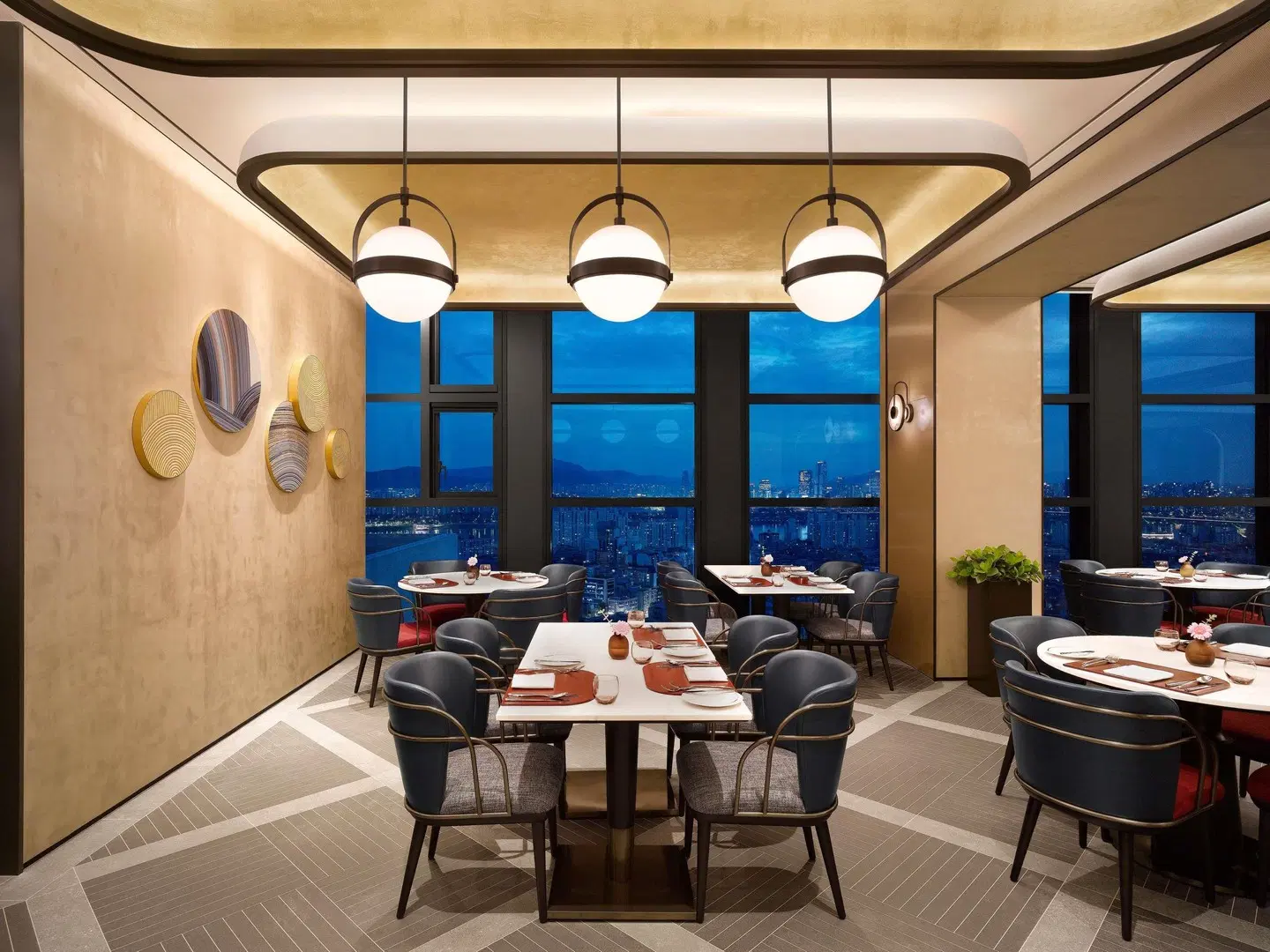 Pullman Ambassador Seoul Eastpole Restaurant