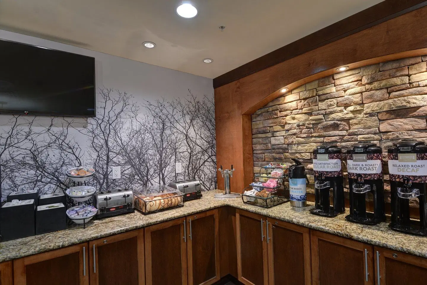 Staybridge Suites Lakeland West by IHG Bar