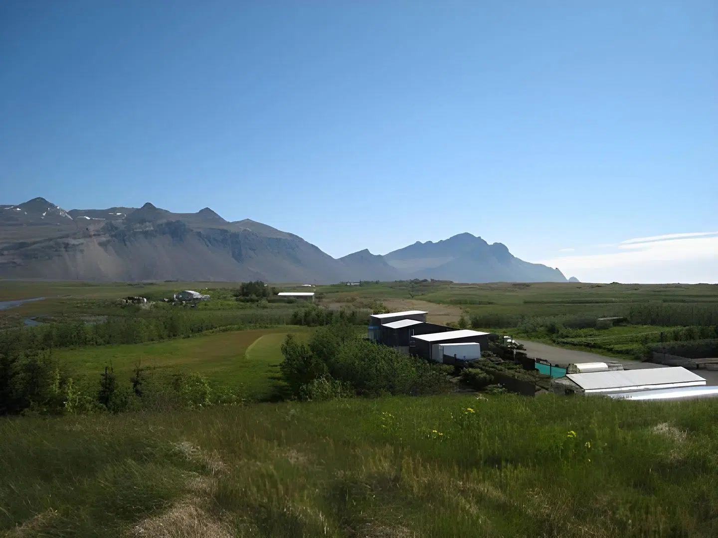 Dilksnes Guesthouse EXTERIOR