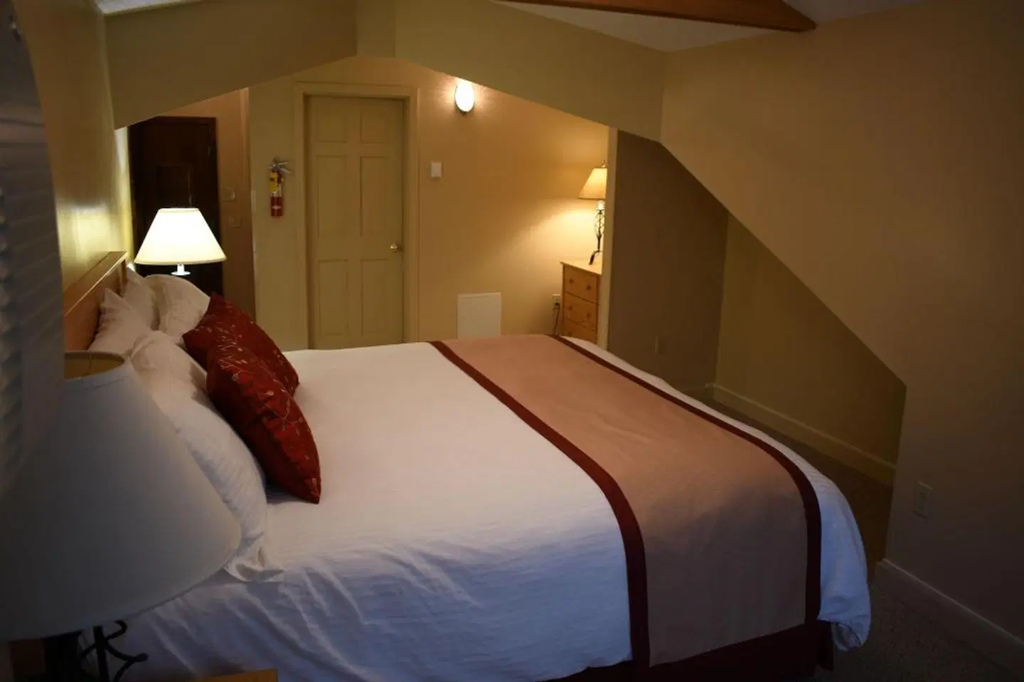 Attitash Mountain Village ROOM_EXAMPLE