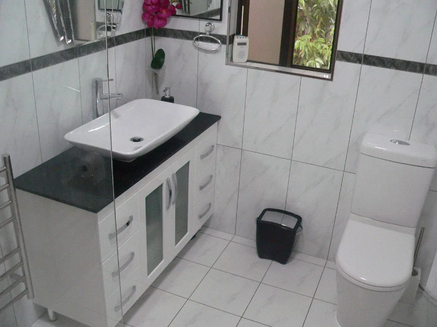 South Pacific Bed & Breakfast Badezimmer