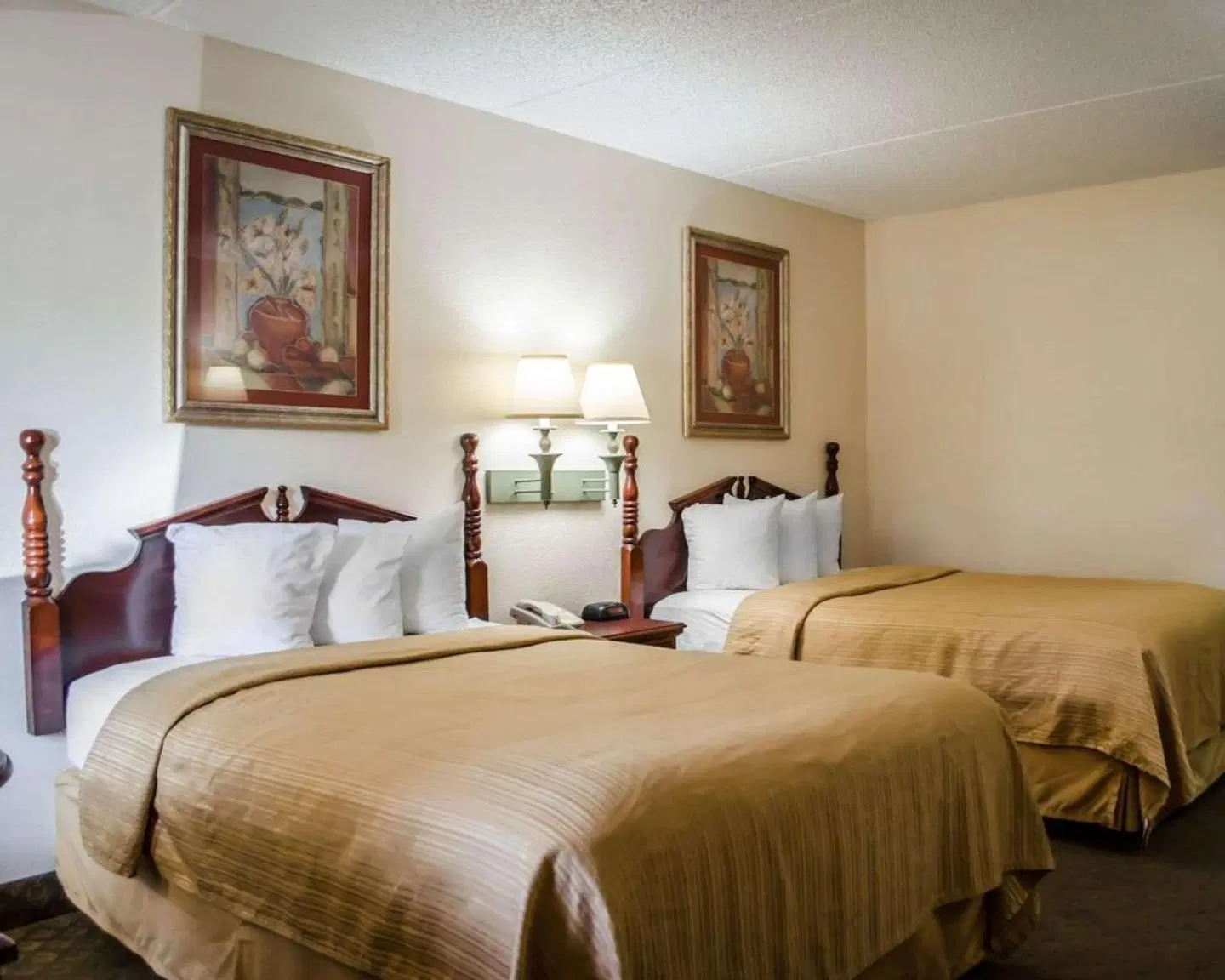 Quality Inn Crystal River ROOM_EXAMPLE