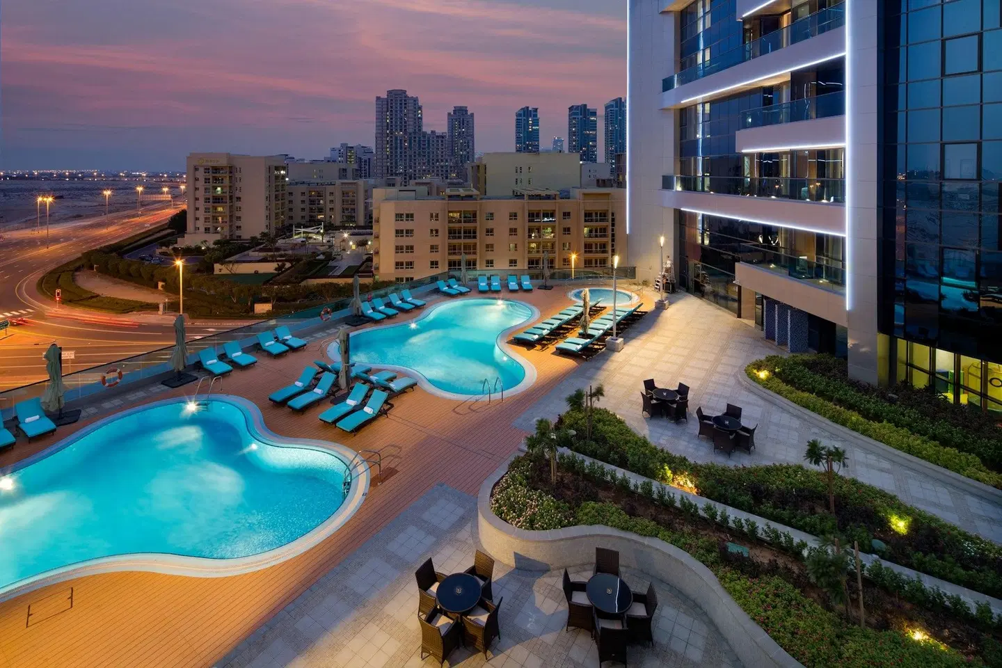 Millennium Place Barsha Heights Hotel & Apartments OUTDOOR_POOL