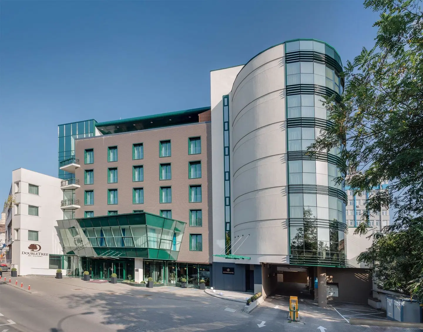 DoubleTree by Hilton Hotel Cluj - City Plaza EXTERIOR