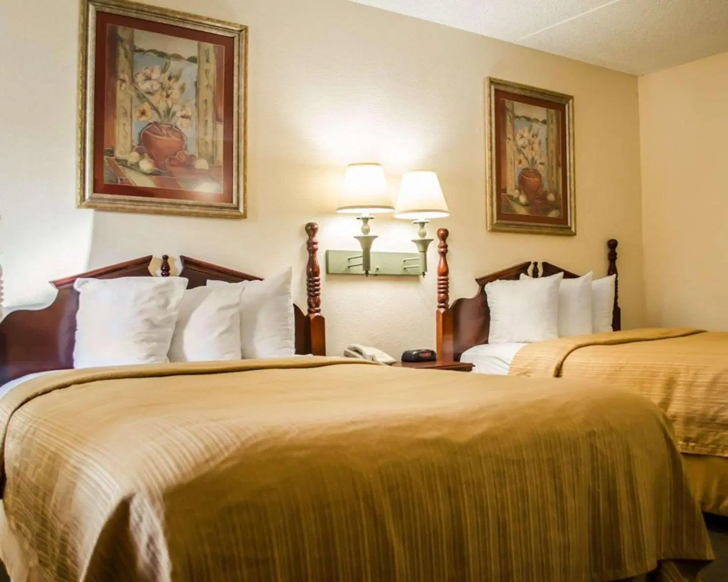 Quality Inn Crystal River ROOM_EXAMPLE