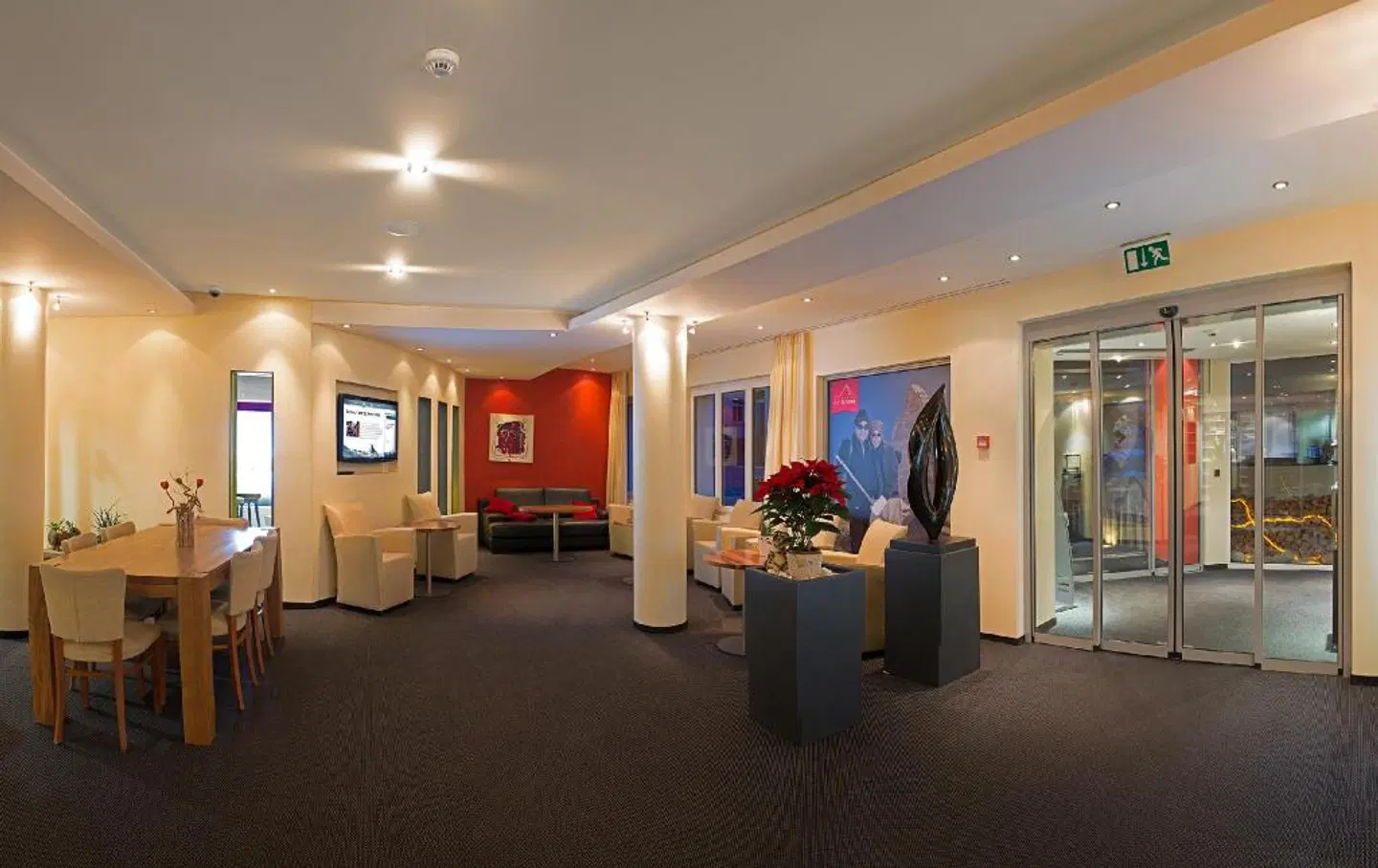 Simi LOUNGE_LOBBY