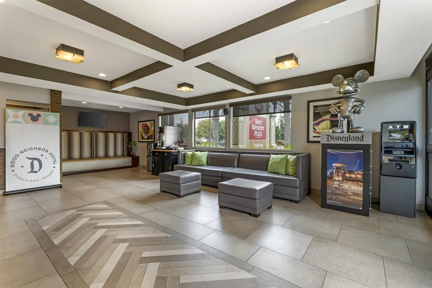 The Best Western PLUS Pavilions LOUNGE_LOBBY