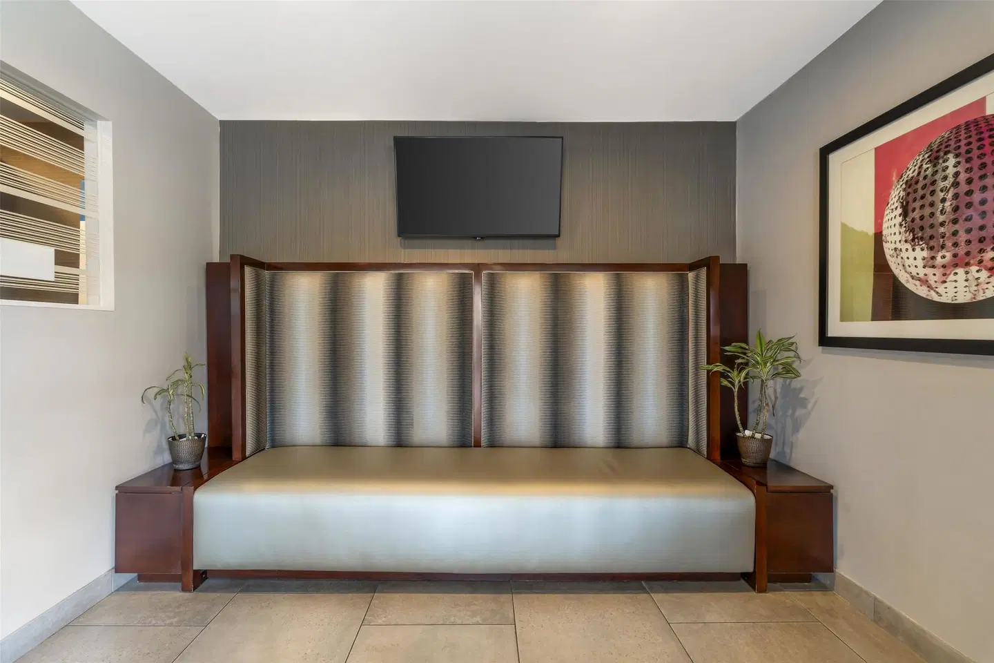 The Best Western PLUS Pavilions ROOM_EXAMPLE