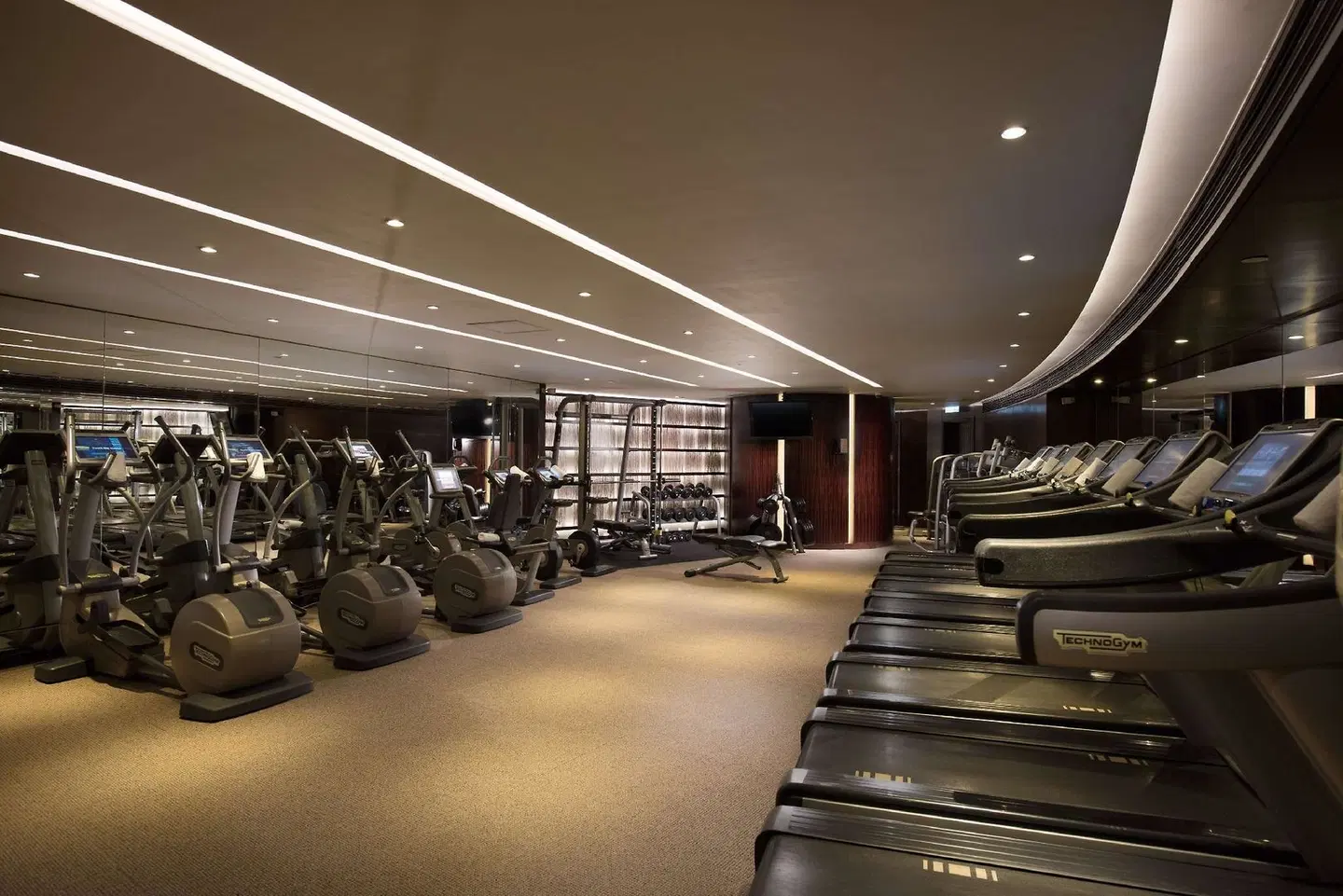 Conrad Hong Kong SPORTS_AND_LEISURE