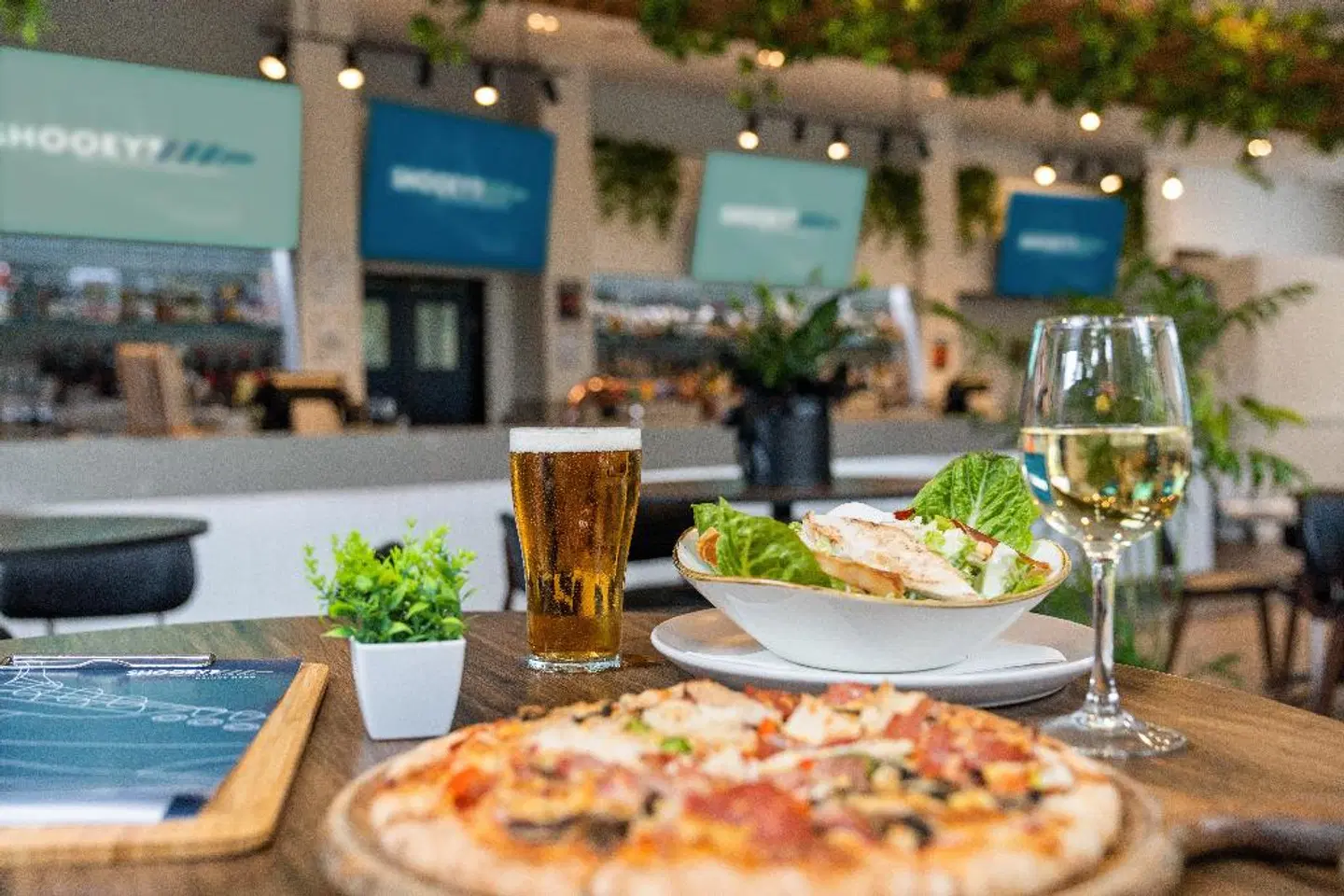 Crowne Plaza Surfers Paradise by IHG Restaurant