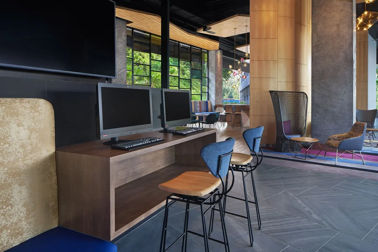 Aloft by Marriott Langkawi Pantai Tengah Bar