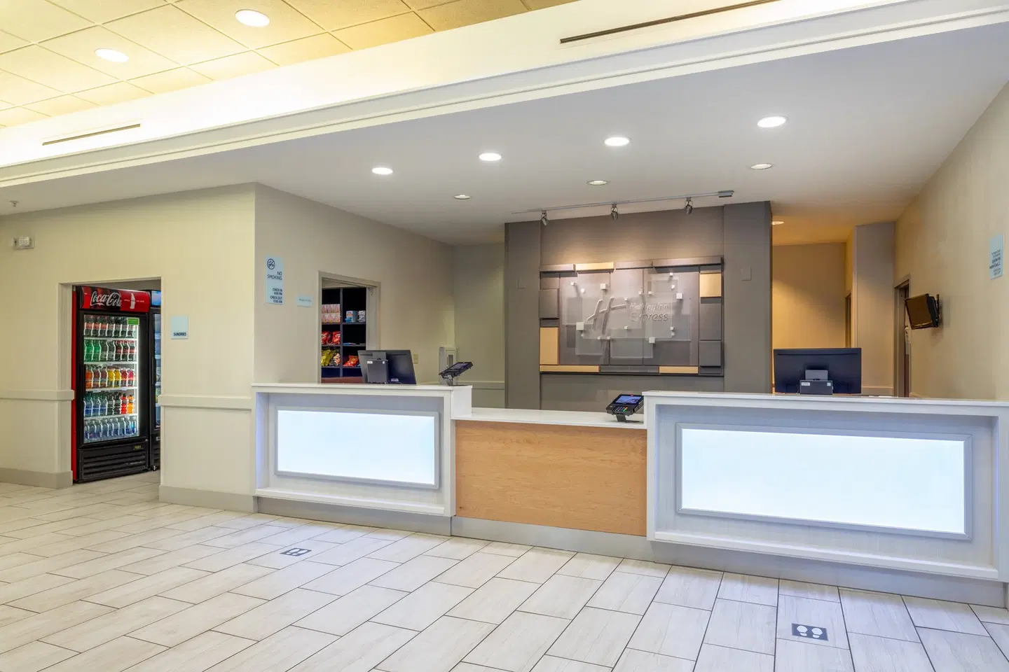 Holiday Inn Express Crystal River by IHG LOUNGE_LOBBY