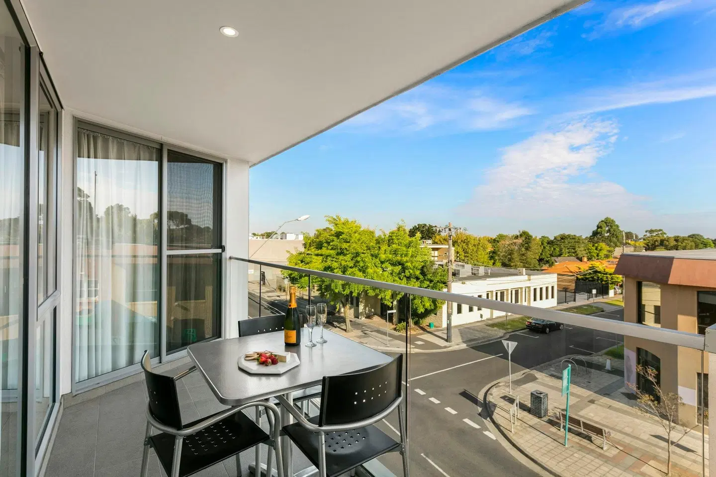 Quest Cheltenham Terrasse