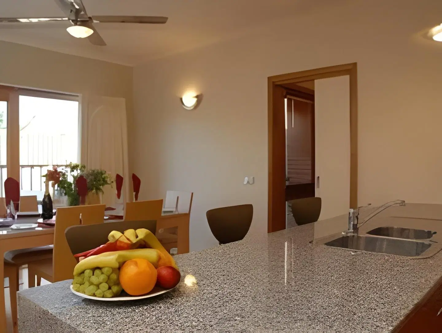 The Lakes Apartments ROOM_EXAMPLE