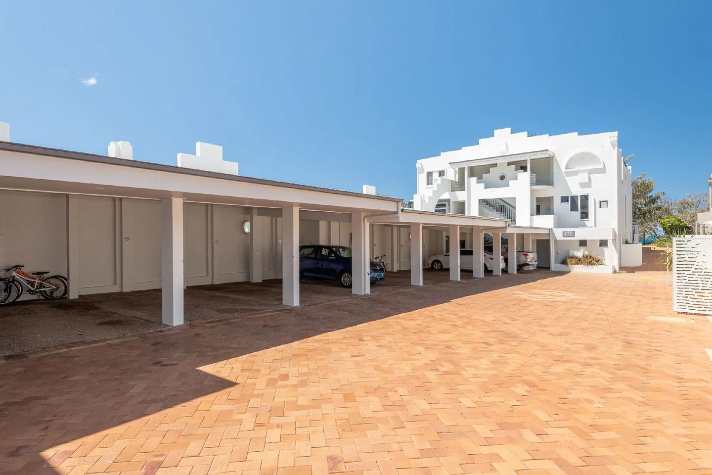 Sandcastles on the Beach Bargara EXTERIOR