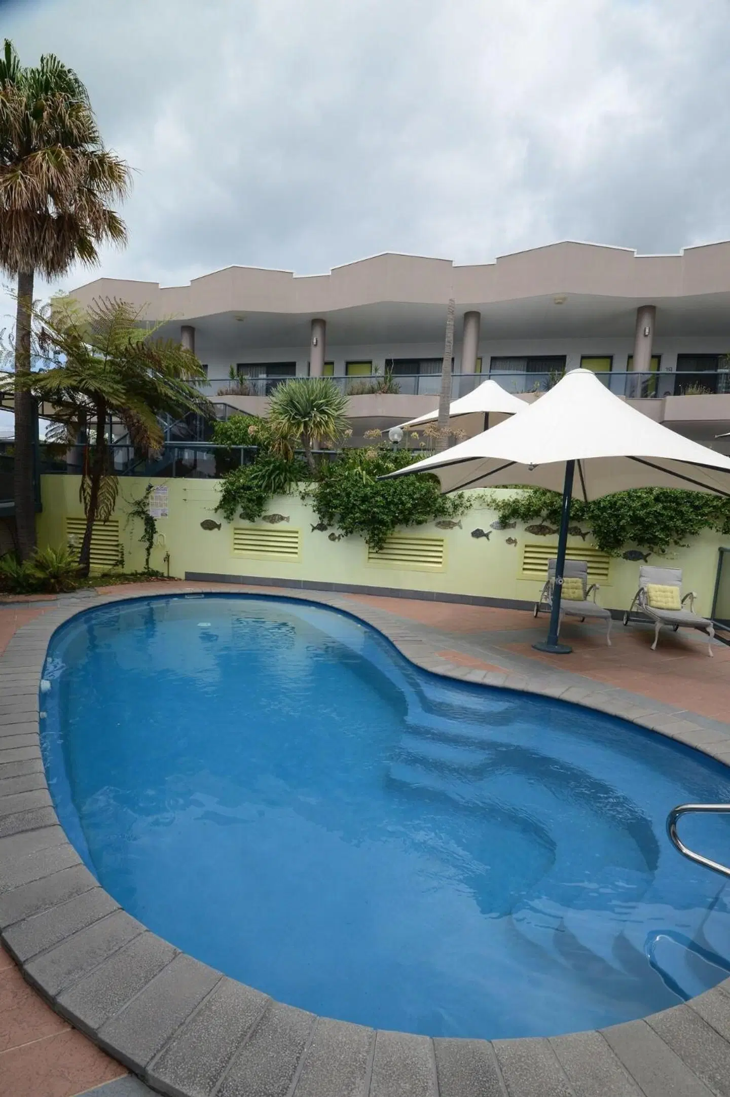 Rockpool Motor Inn OUTDOOR_POOL