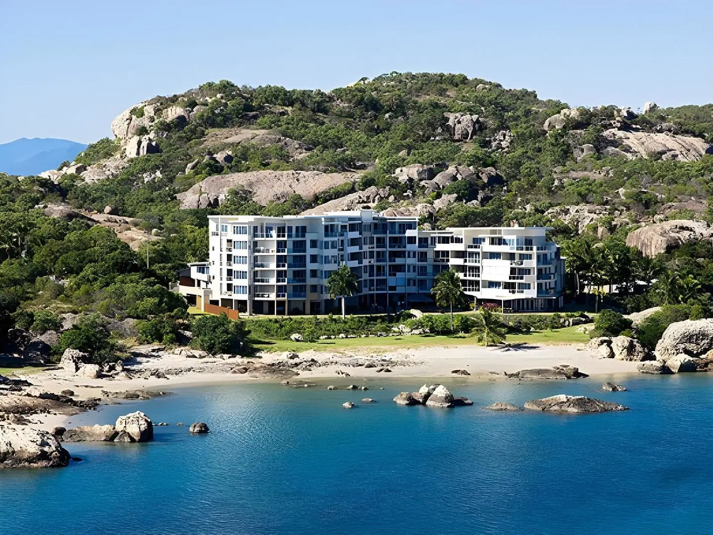 Coral Cove Apartments - Bowen EXTERIOR