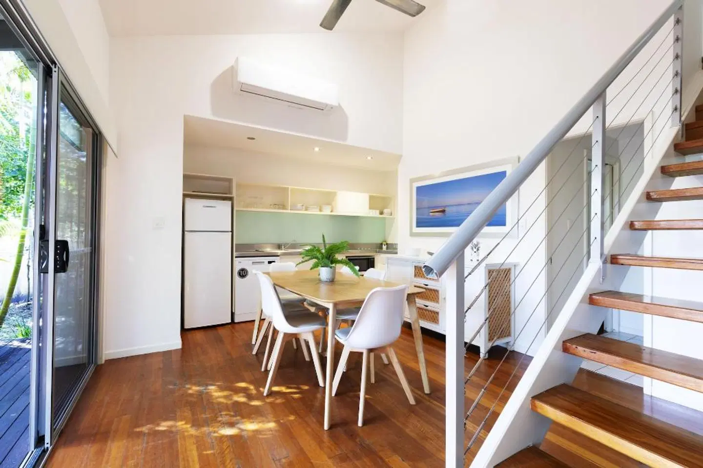 Mobys Beachside Retreat ROOM_EXAMPLE