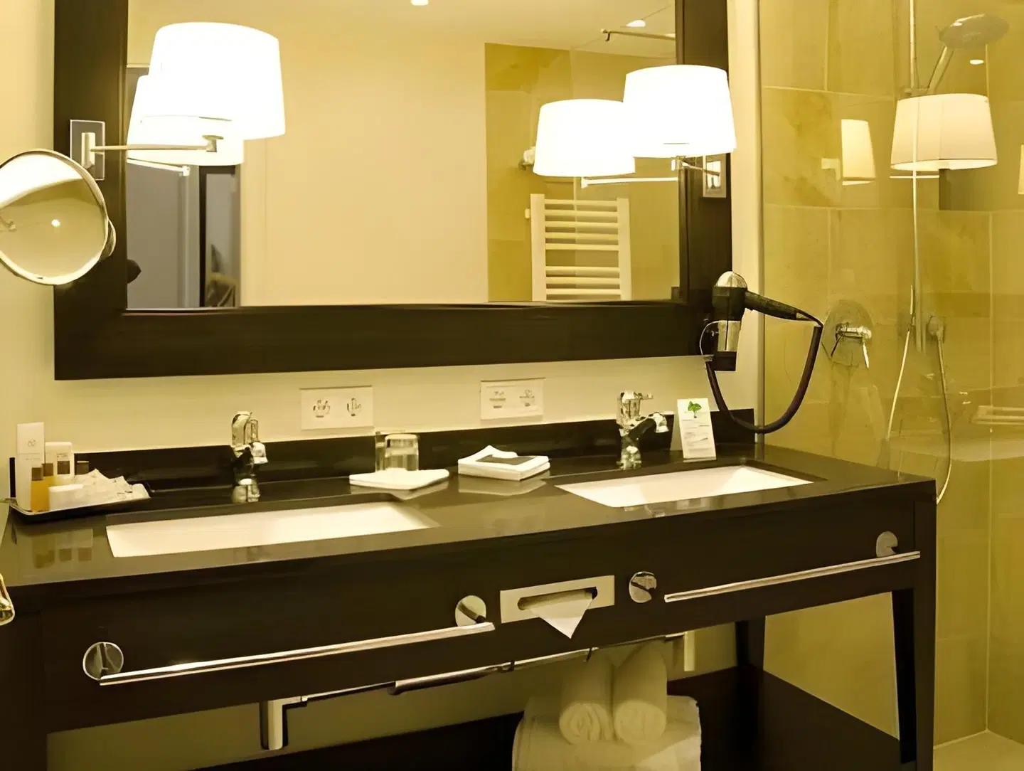 Parkhotel Surenburg Badezimmer